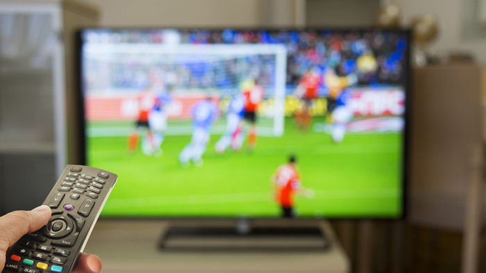 Что люди делают, пока смотрят спорт – исследование Nielsen